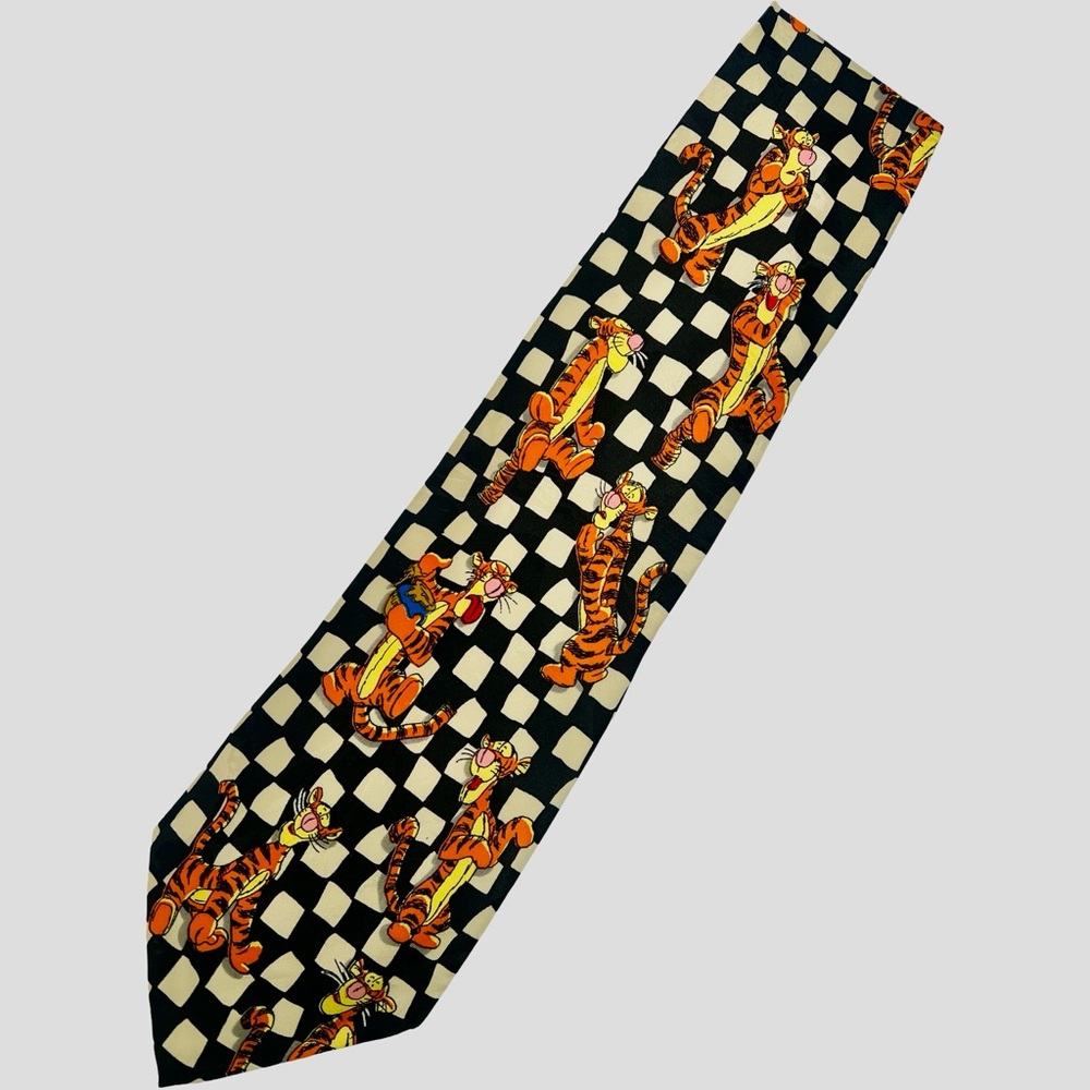 Disney Tigger men’s tie vintage Winnie the Pooh character black white checkered